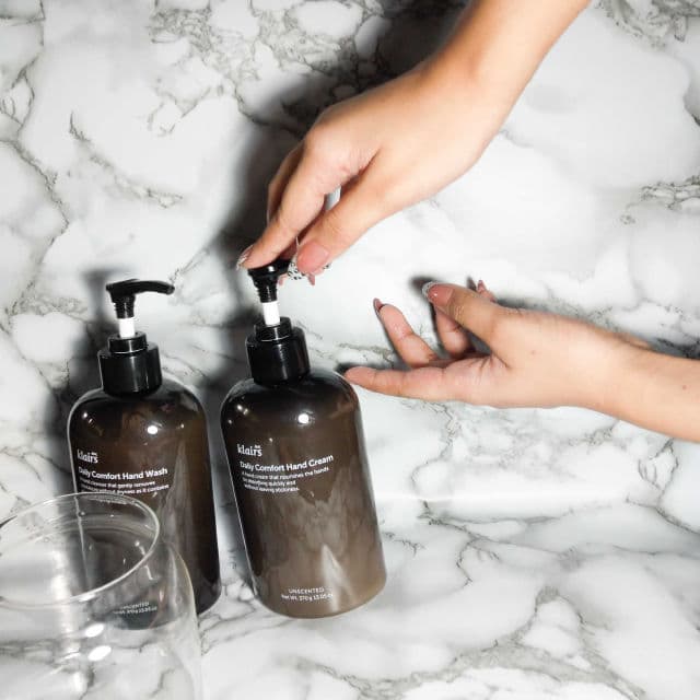 Dear, Klairs Daily Comfort Hand Cream (Unscented) review photo by Aleehdvera