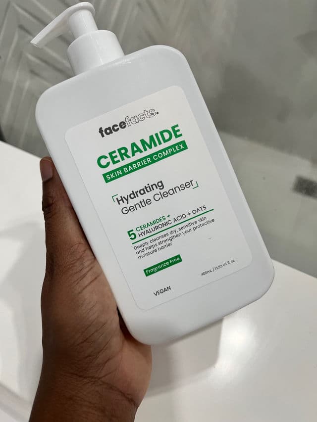 Face Facts Ceramide Hydrating Gentle Cleanser review photo by BlankCanvasMakeup
