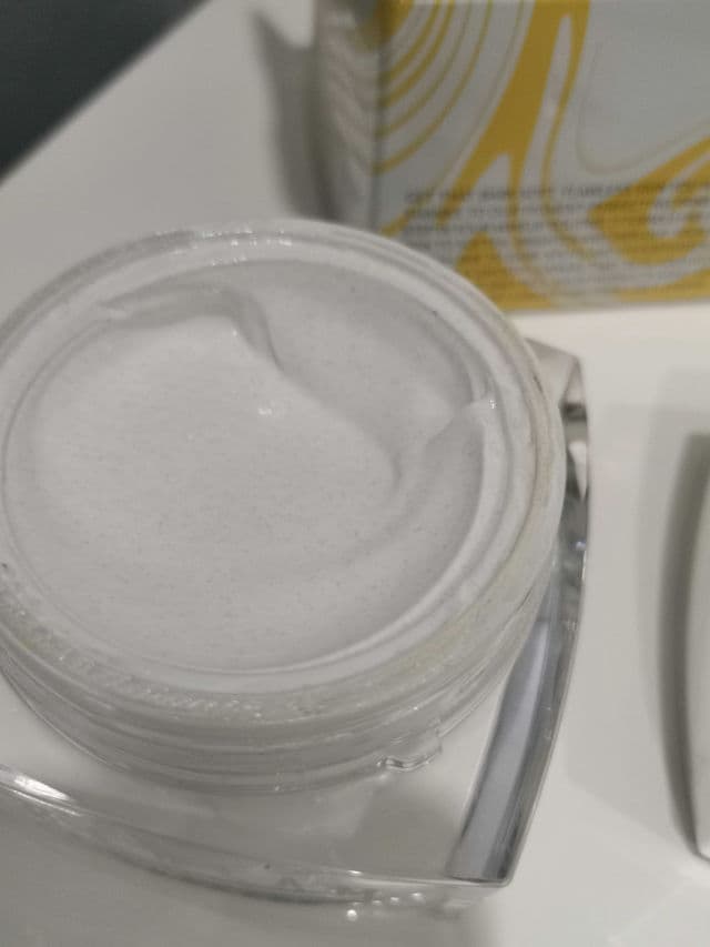 SHEGLAM Birthday Skin Primer - Color Changing review photo by BlankCanvasMakeup