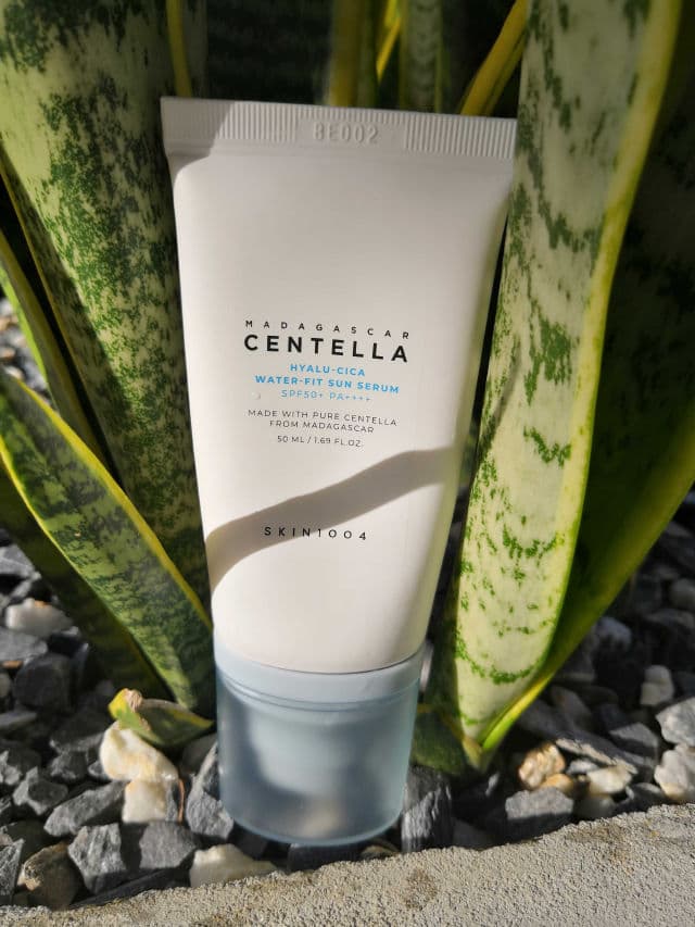 SKIN1004 Madagascar Centella Hyalu-Cica Water-Fit Sun Serum SPF50+ PA++++ review photo by DMcC