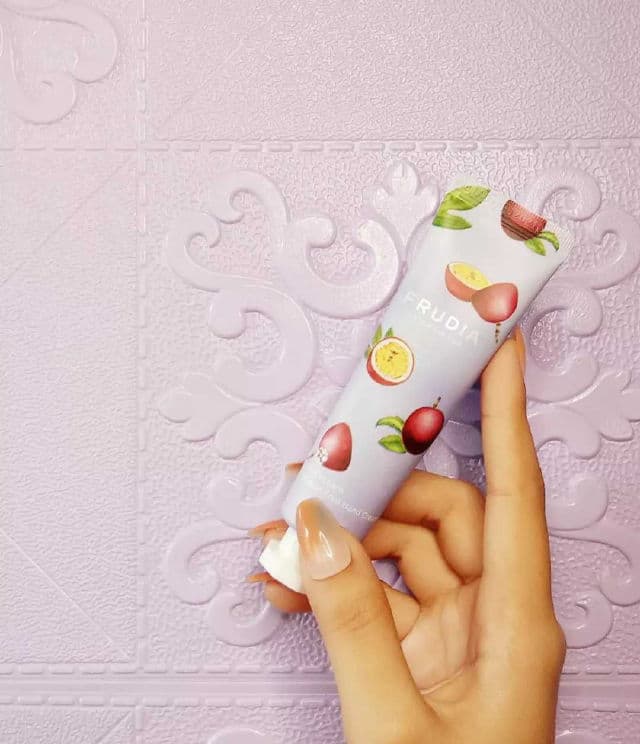 Frudia My Orchard Passion Fruit Hand Cream review photo by Moonshadow