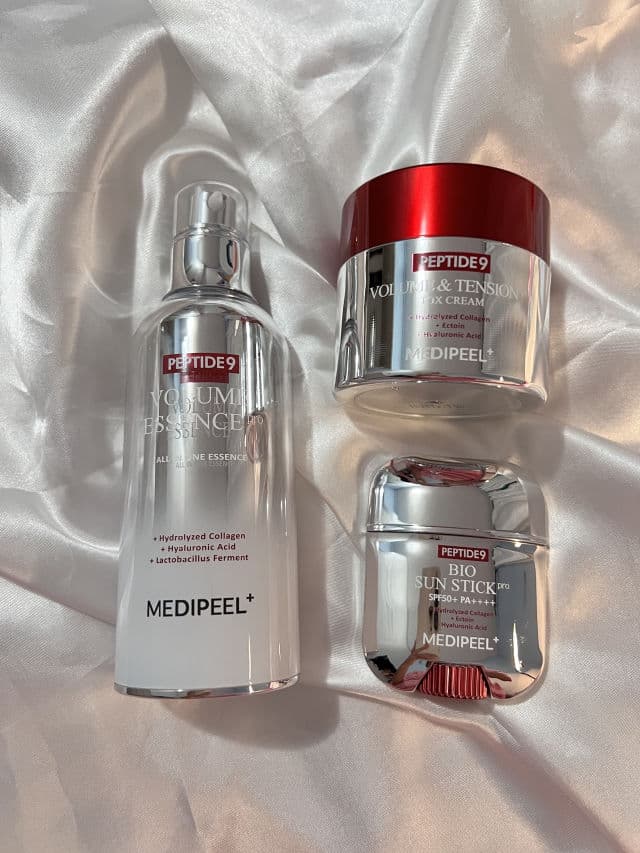 medi-peel Peptide 9 Volume Essence Pro review photo by hellobeauty