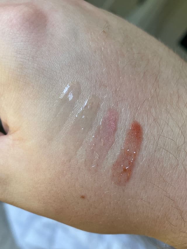 Naked Sundays Glow + Go Hydrating Lip Oil SPF50+ review photo by Zacksgarden06