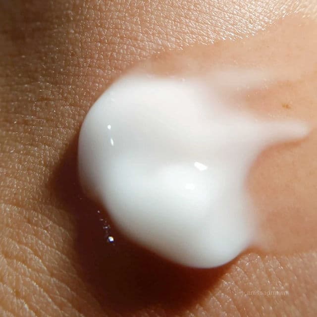 Lazy Sunday Get Oat of Bed Water Cream Moisturizer review photo by anissadrmwn