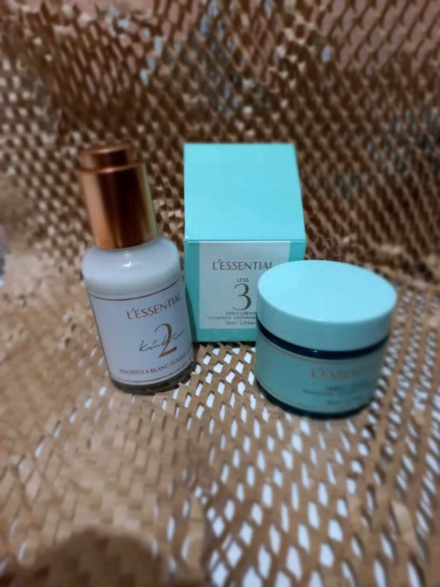 L'ESSENTIAL Triple Cream review photo by TessaSilvia