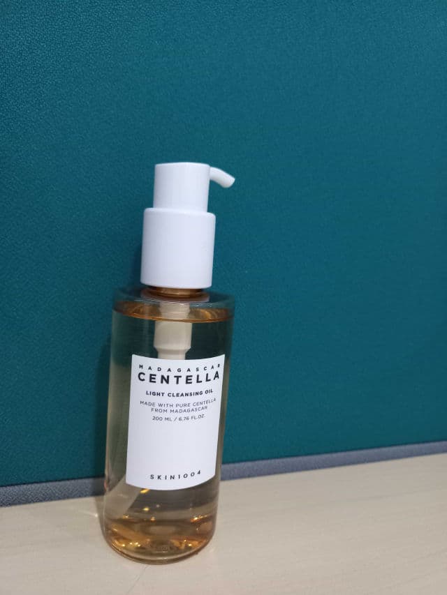 SKIN1004 Madagascar Centella Light Cleansing Oil review photo by TessaSilvia