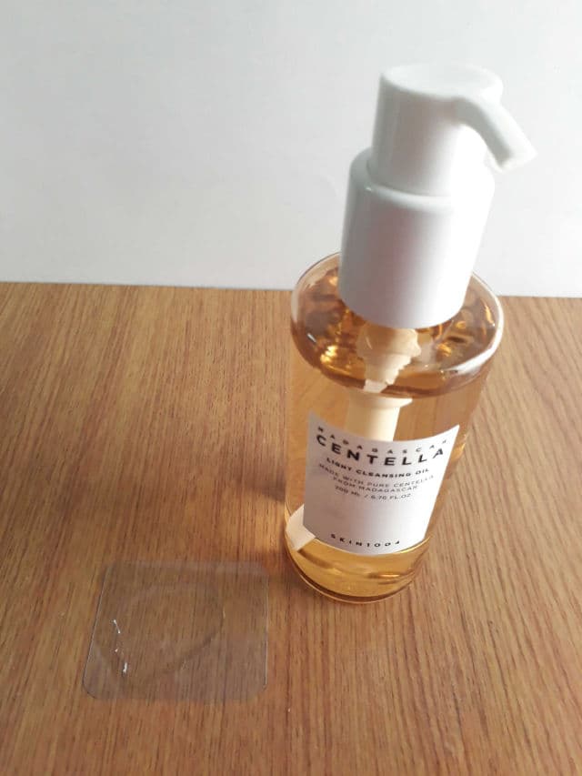 SKIN1004 Madagascar Centella Light Cleansing Oil review photo by LiaSusilawati