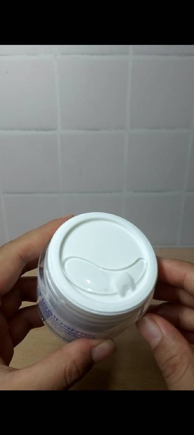 Real Barrier Extreme Cream Light review photo by LiaSusilawati