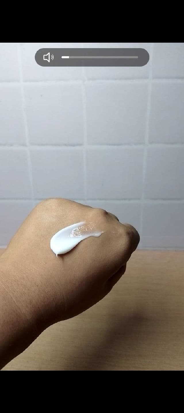 Real Barrier Extreme Cream Light review photo by LiaSusilawati