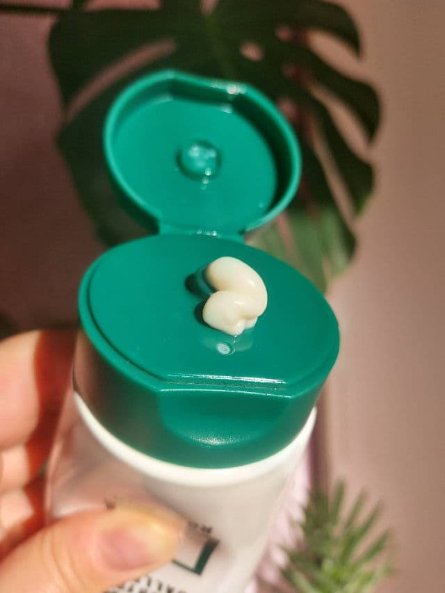 Rovectin Skin Essentials Barrier Repair Face & Body Cream review photo by Lidia78