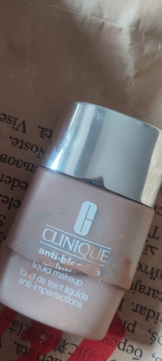 Clinique Acne Solutions Liquid Makeup review photo by silxena
