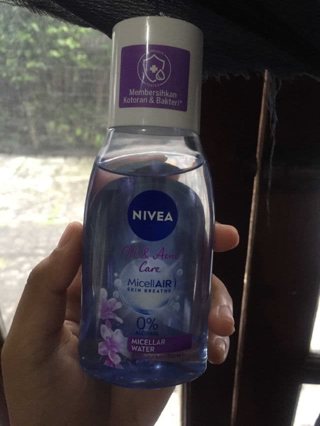Nivea Acne Clear MicellAIR Cleanser 0% Alcohol review photo by Kalpika