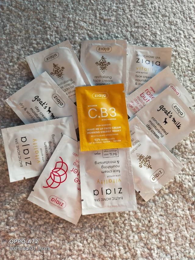 Ziaja Vitamin C. B3 Niacinamide Active Face Serum review photo by hankisabelle1