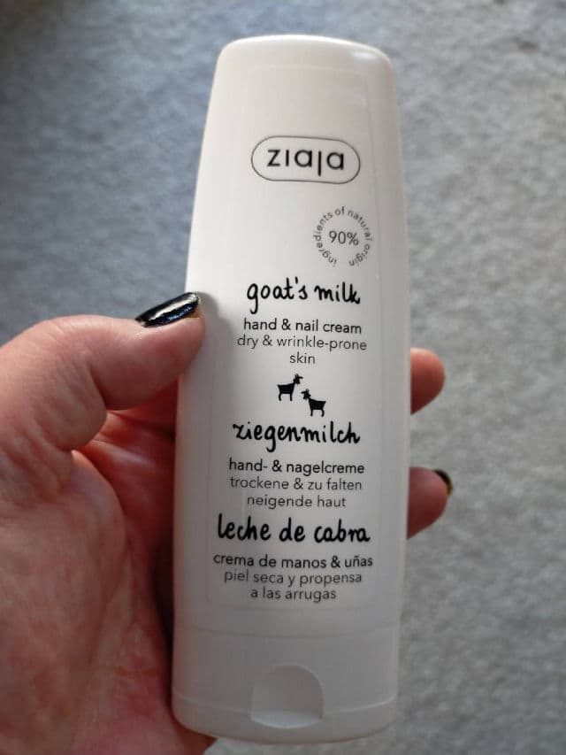 Ziaja Goat's Milk Hand & Nail Cream review photo by hankisabelle1
