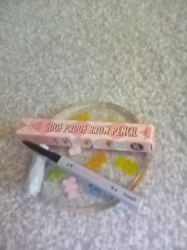 Benefit Cosmetics Goof Proof Brow Pencil review photo by hankisabelle1