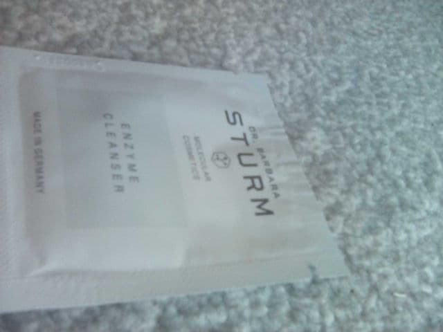 Dr. Barbara Sturm Enzyme Cleanser review photo by hankisabelle1