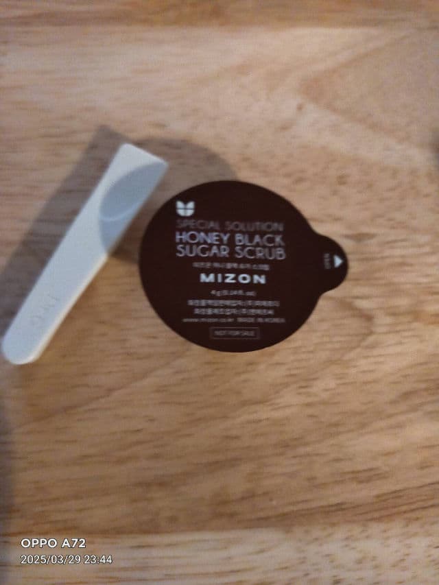 Mizon Honey Black Sugar Scrub review photo by hankisabelle1