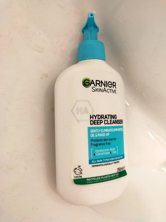 Garnier Deep Hydrating Cleanser review photo by hankisabelle1