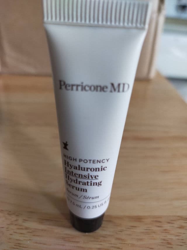 Perricone MD High Potency Hyaluronic Intensive Hydrating Serum review photo by hankisabelle1