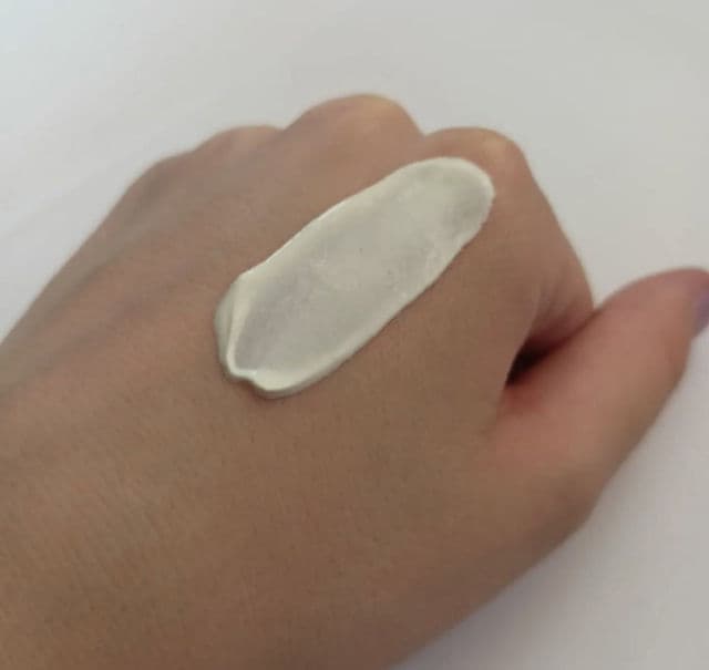 Vichy Capital Soleil Mattifying 3-in-1 Cream SPF50+ review photo by VanesaG