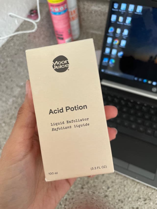 Moon Juice Acid Potion Resurfacing Exfoliator review photo by MissInterstella