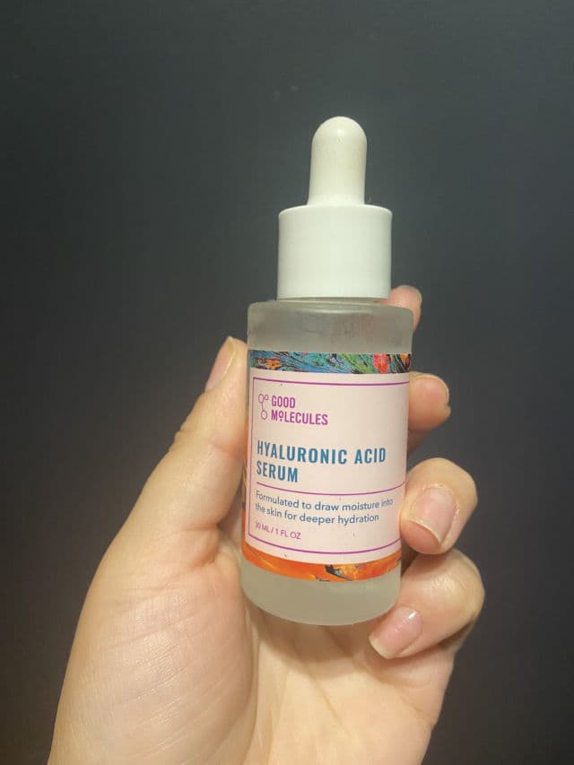 Good Molecules Hyaluronic Acid Serum review photo by Lulukbeauty