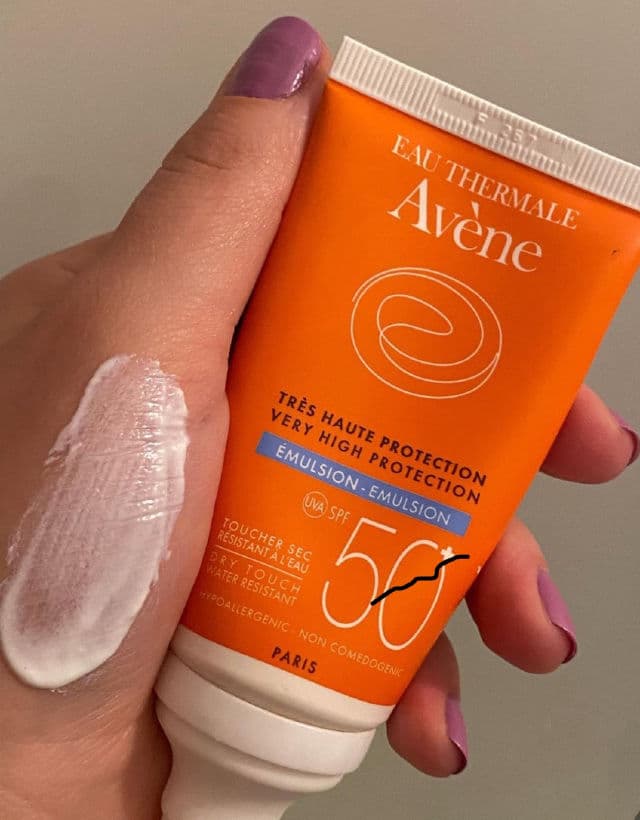 Avene Very High Protection Emulsion SPF 50+ review photo by Karina14