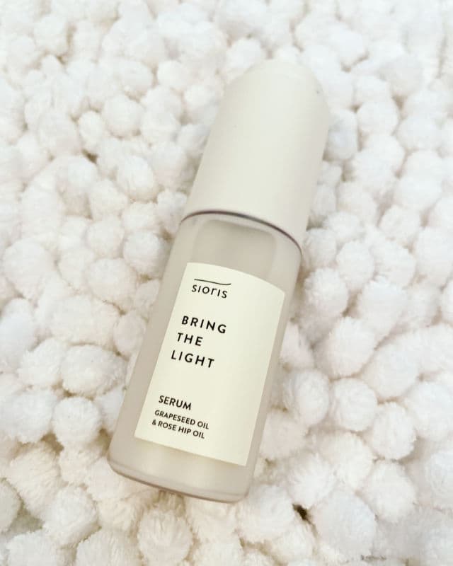 Sioris Bring the Light Serum review photo by cleahanchey