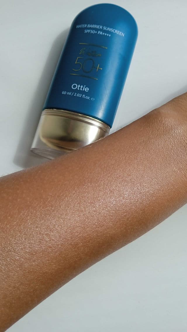 Ottie Water Barrier Sunscreen SPF 50+ PA++++ review photo by Andrebeauty
