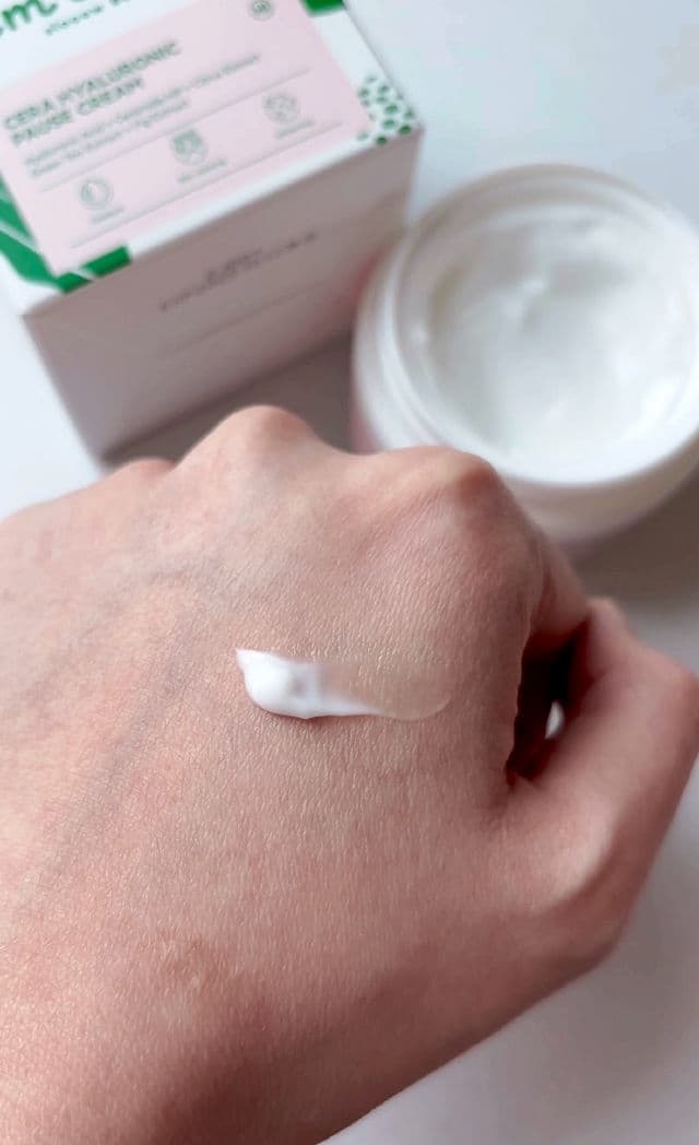 I'm Unau Cera Hyaluronic Pause Cream review photo by rennielelee