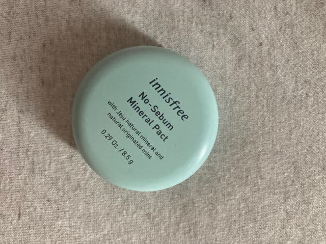 INNISFREE No-Sebum Mineral Pact review photo by rennielelee