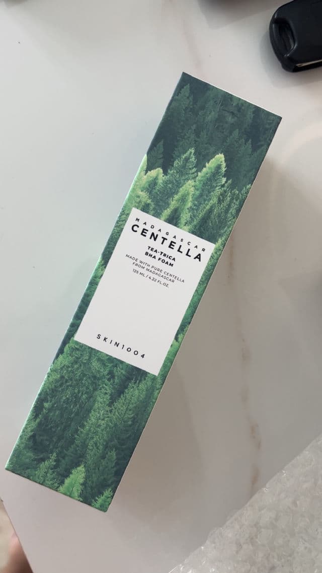 SKIN1004 Madagascar Centella Tea-Trica BHA Foam review photo by SanaPhilemon