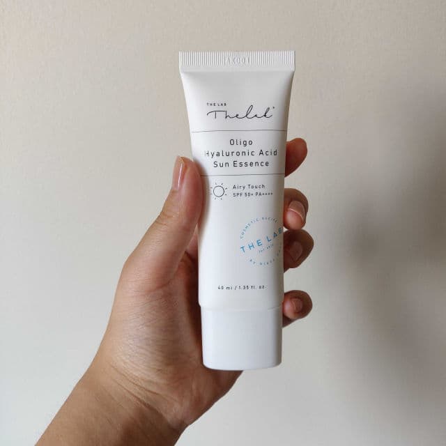 THE LAB by blanc doux Oligo Hyaluronic Acid Sun Essence SPF50+ PA++++ review photo by pickyblueberryred