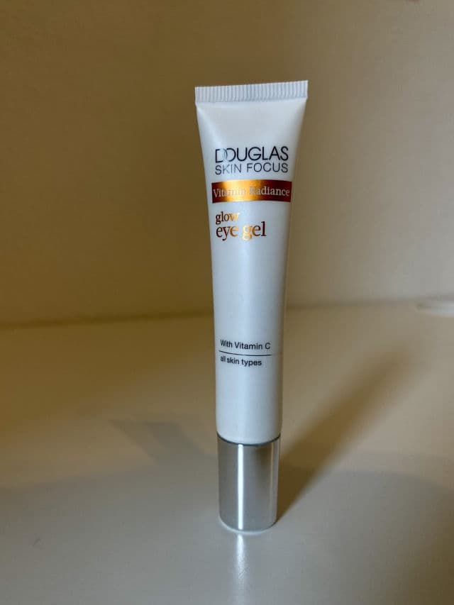 Douglas Skin Focus Vitamin Radiance Glow Eye Gel review photo by Auroraa