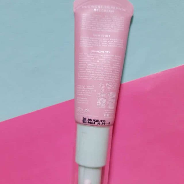 True to Skin Mugwort Tripeptide Moisturizer Gel Cream review photo by Alfiyah