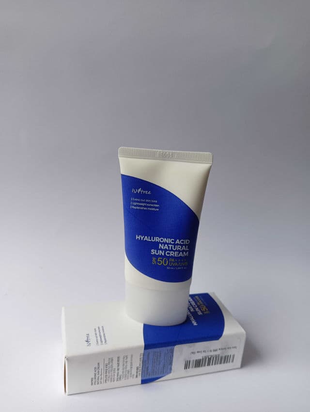 ISNTREE Hyaluronic Acid Natural Sun Cream SPF50+ PA++++ review photo by thyskinmatters