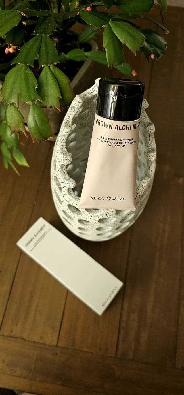 Grown Alchemist Anti-Pollution Primer review photo by Plumie