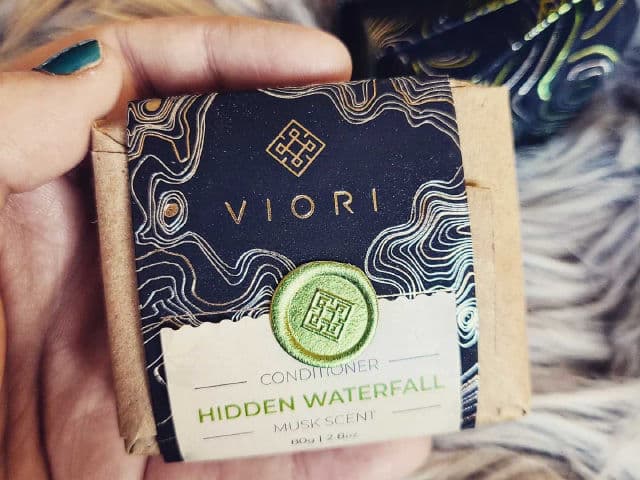 Viori Conditioner Bar Hidden Waterfall - Musk Scent review photo by dndizzle