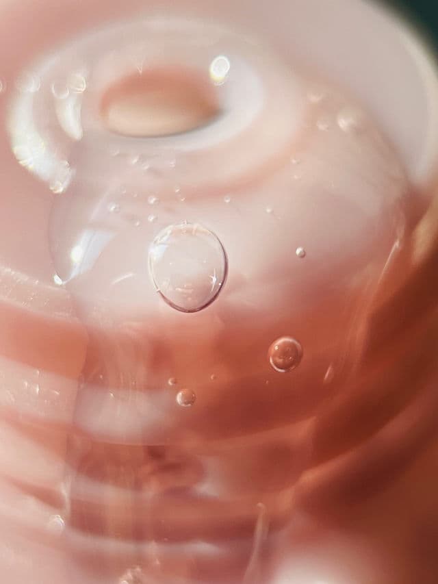 SolaWave Solabiome Hydrating Gel Cleanser review photo by Binci