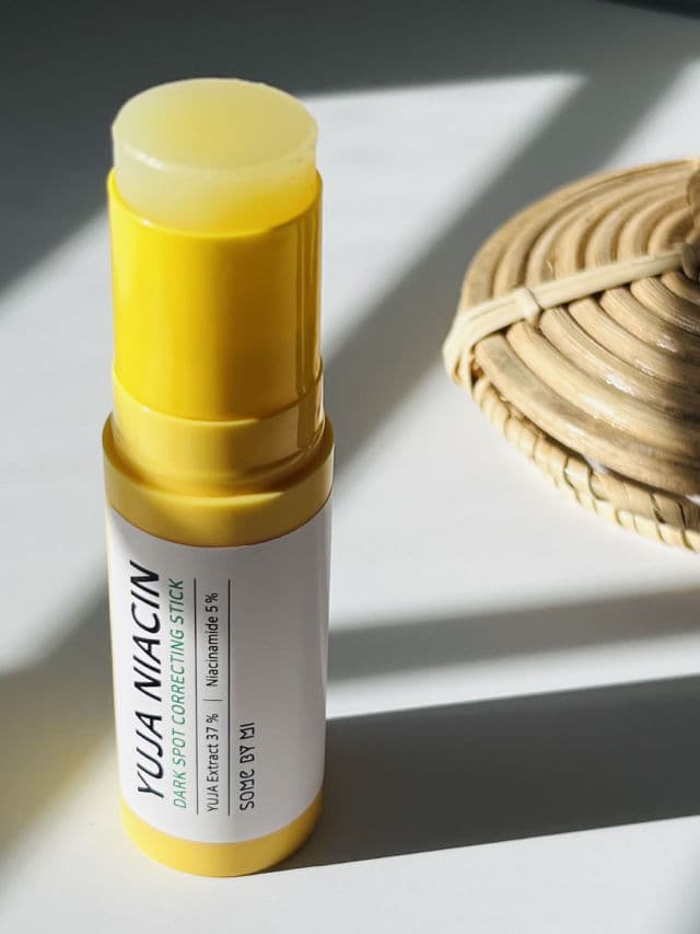 Some By Mi Yuja Niacin Dark Spot Correcting Stick review photo by Binci