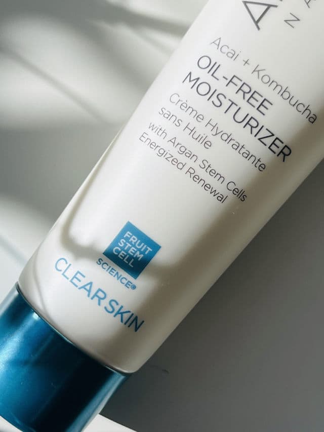 Andalou Naturals Acai + Kombucha Oil-Free Moisturizer review photo by Binci