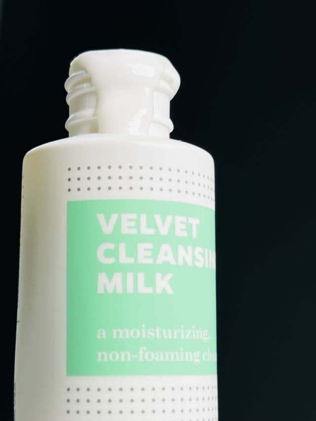 Stratia Velvet Cleansing Milk review photo by Binci