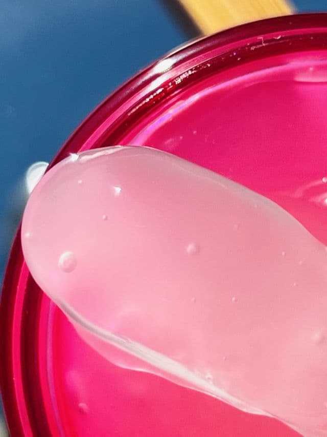 Andalou Naturals Sensitive 1000 Roses Rosewater Mask review photo by Binci