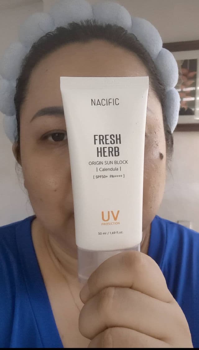 Nacific Fresh Herb Origin Sunblock Calendula SPF50+ PA++++  review photo by myskindiaries