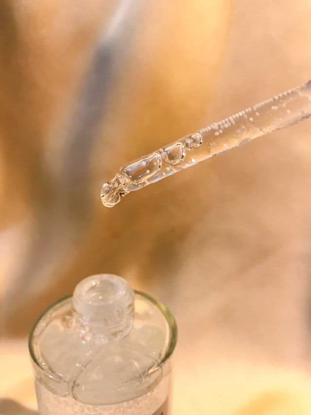 SKIN1004 Madagascar Centella Tone Brightening Capsule Ampoule review photo by skincarewithseher