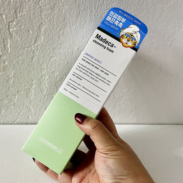 Centellian24 Madeca Amino Acid Cleansing Foam review photo by Bitesizedbagel