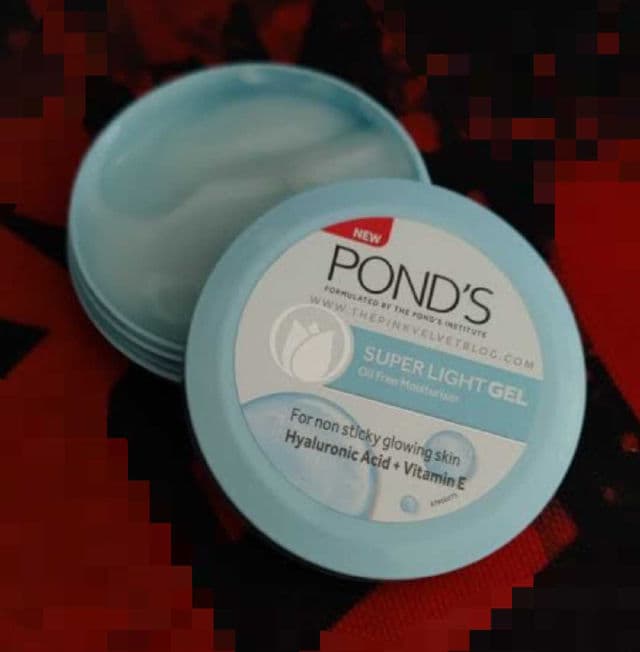 Pond's Super Light Gel Oil Free Moisturizer review photo by Anshi