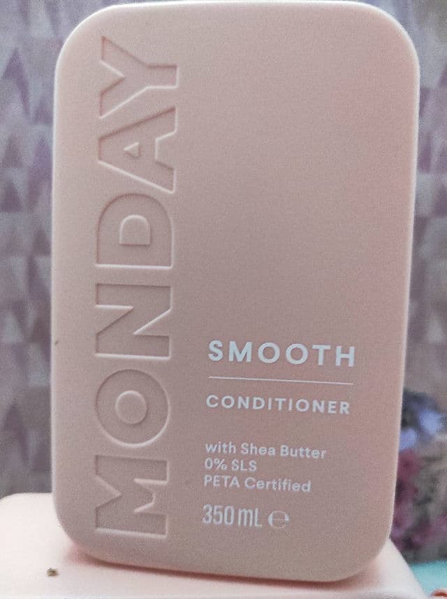MONDAY Haircare Smooth Conditioner review photo by sweetrous