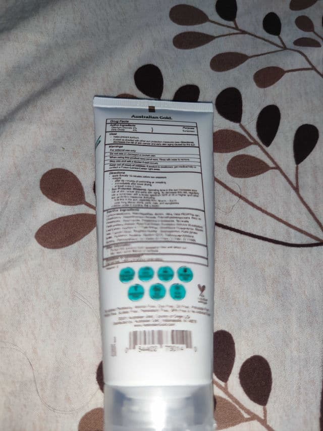 Australian Gold Botanical SPF 50 Tinted Face Sunscreen Lotion - Fair to Light review photo by Mo3ath421