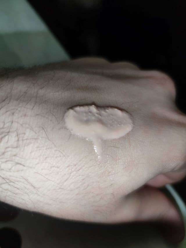 FrezyDerm Active Sun Screen Lip Balm SPF50+ review photo by Mo3ath421